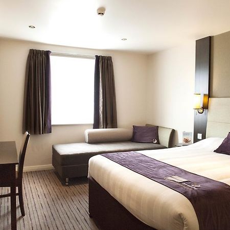Premier Inn Фліт Екстер'єр фото