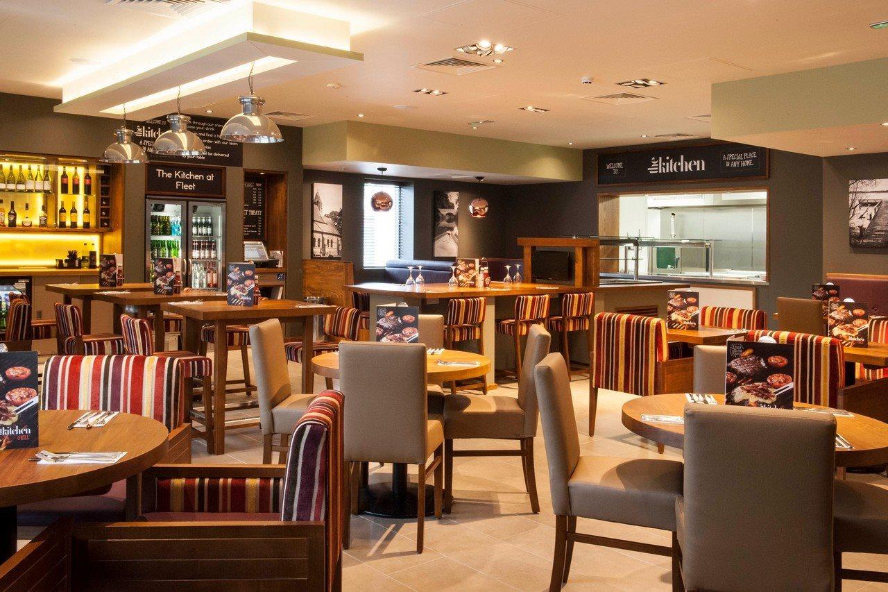 Premier Inn Фліт Екстер'єр фото