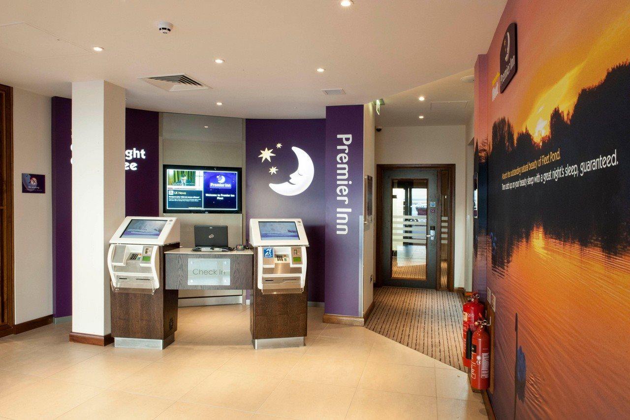 Premier Inn Фліт Екстер'єр фото