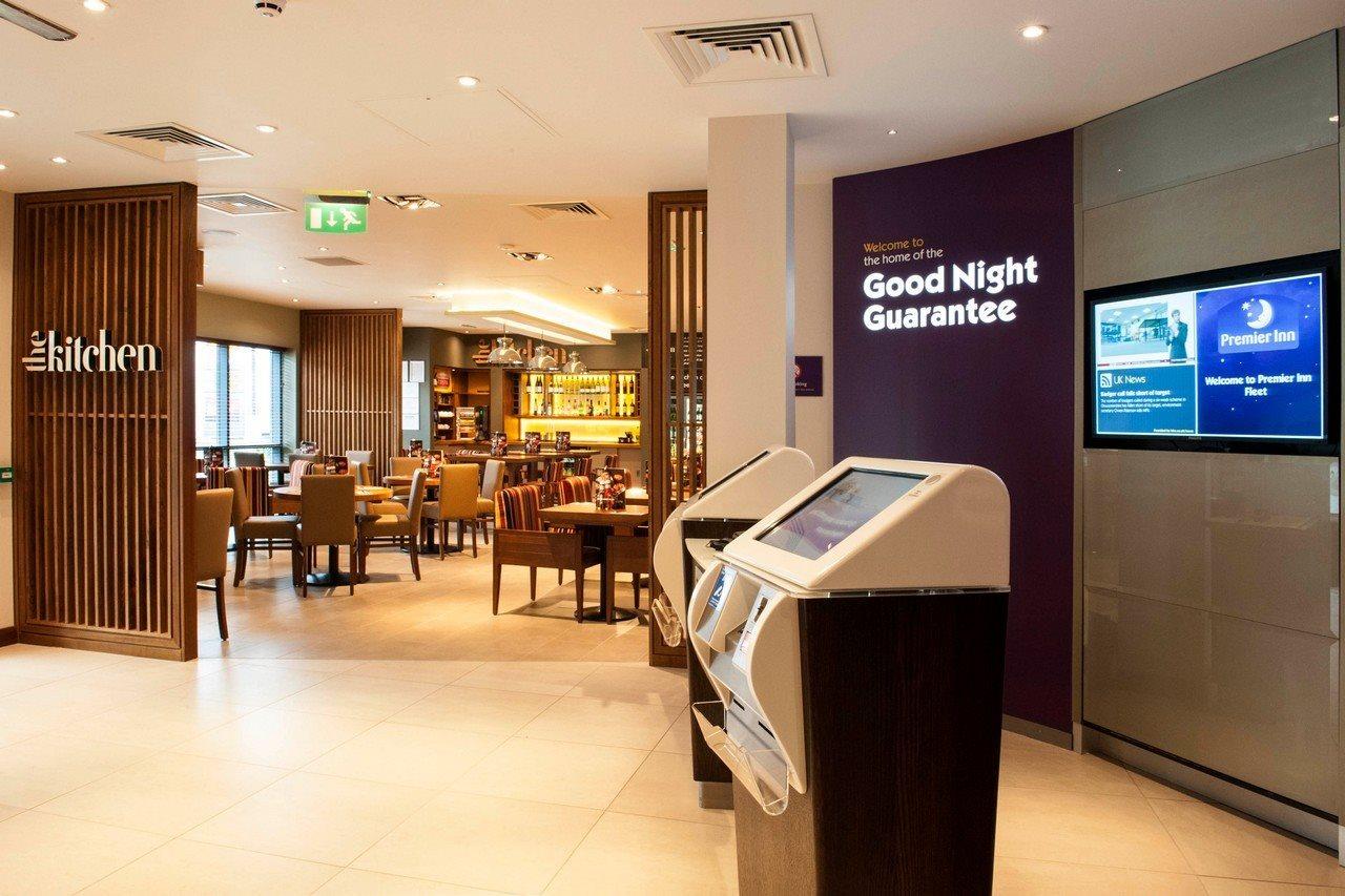 Premier Inn Фліт Екстер'єр фото