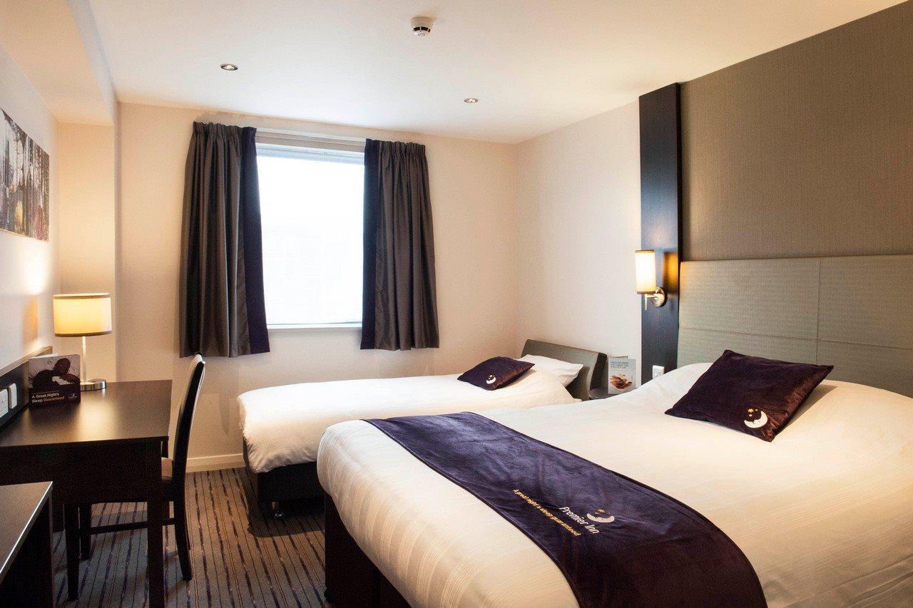 Premier Inn Фліт Екстер'єр фото