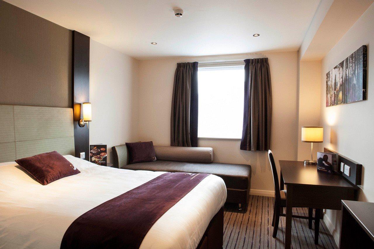 Premier Inn Фліт Екстер'єр фото