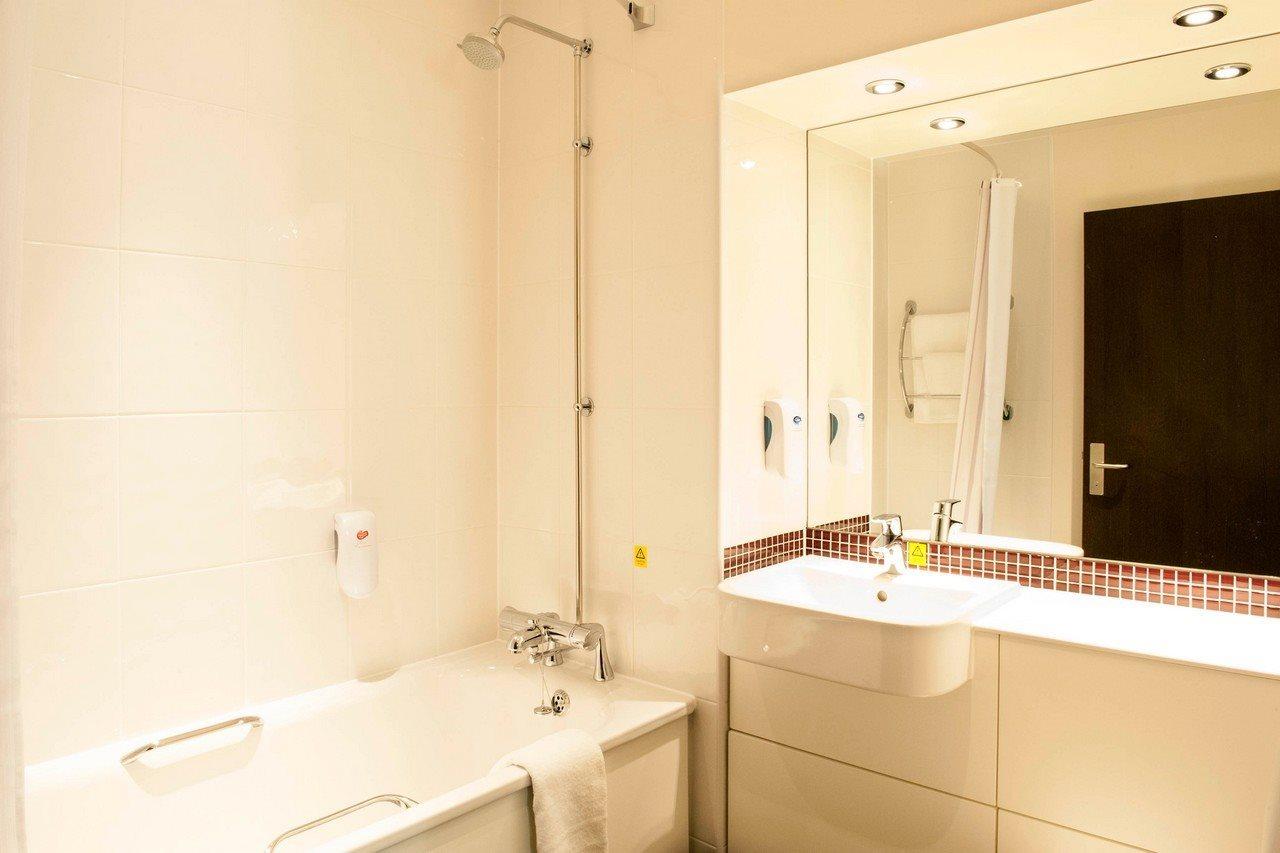 Premier Inn Фліт Екстер'єр фото