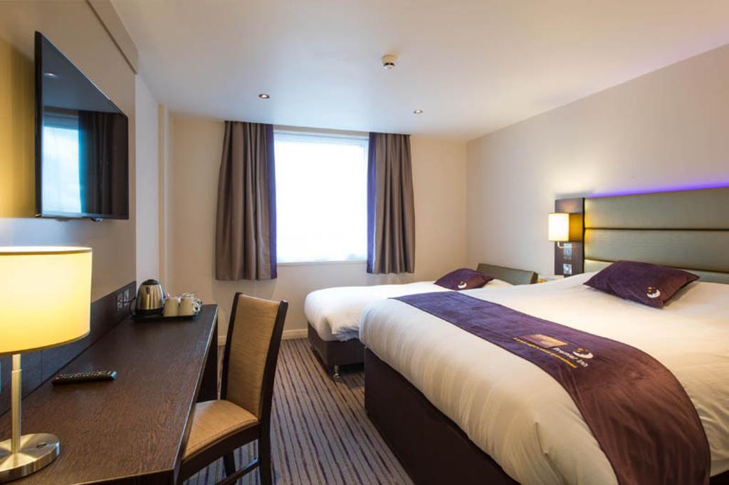 Premier Inn Фліт Екстер'єр фото