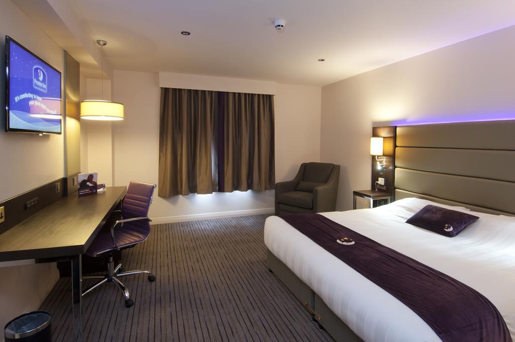 Premier Inn Фліт Екстер'єр фото